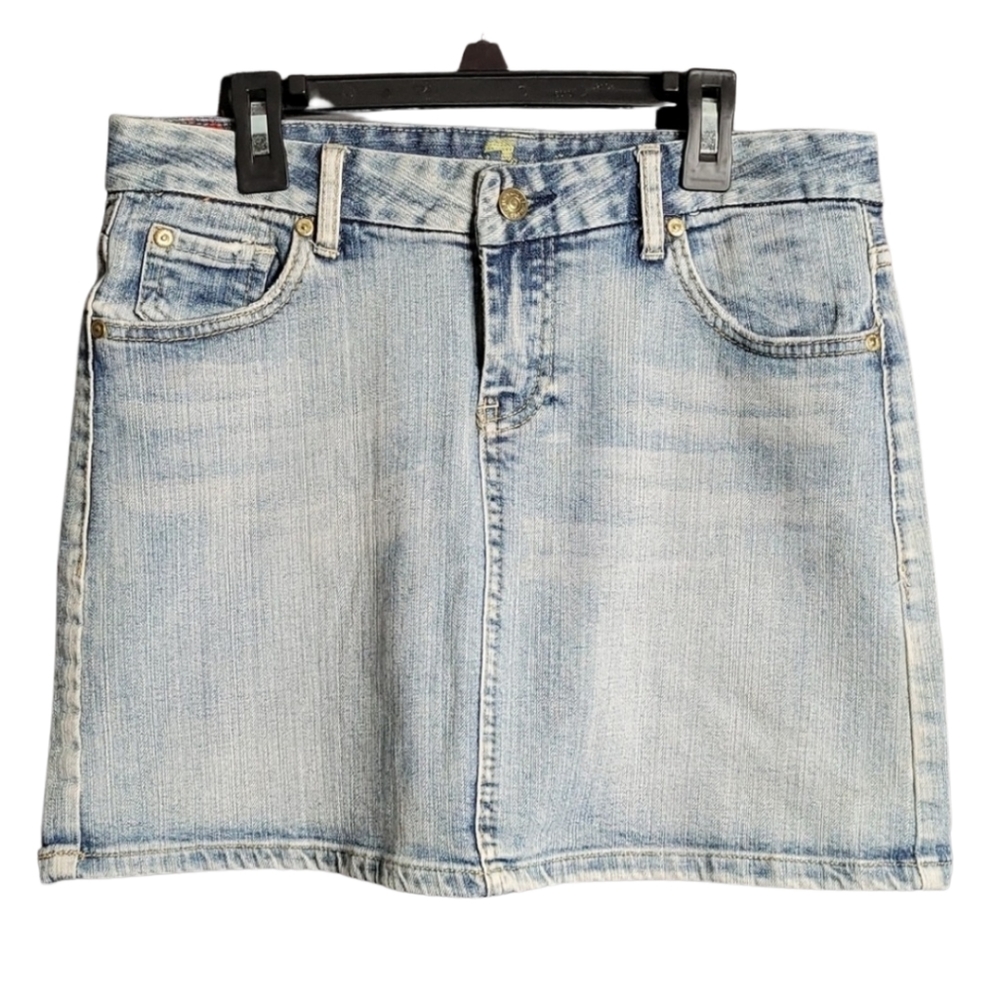 7 For All Mankind A Pocket Distressed Jean Denim Mini Skirt Size 30
